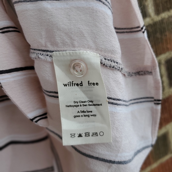 Short blouse with tie - Picture 4 of 7